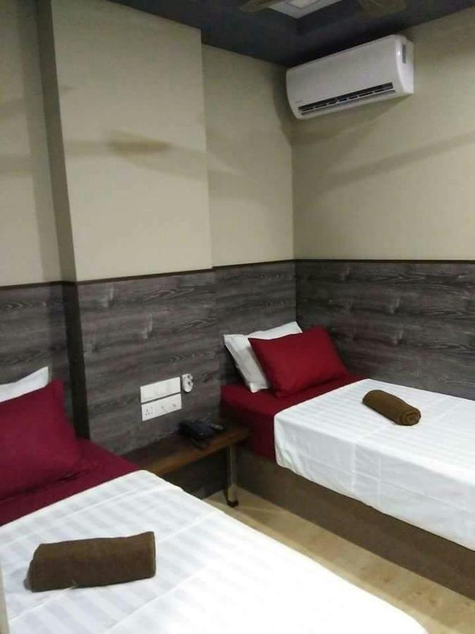 Qing Yun Resthouse -Delima Satu Hotel Kampong Serusup Ngoại thất bức ảnh